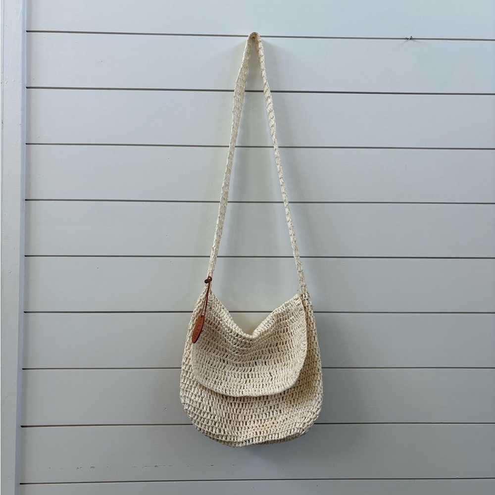 Metro Gear Cream Woven Crossbody Bag